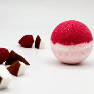 Coconut Water & Raspberry Bath Bomb - Jumbo 180g