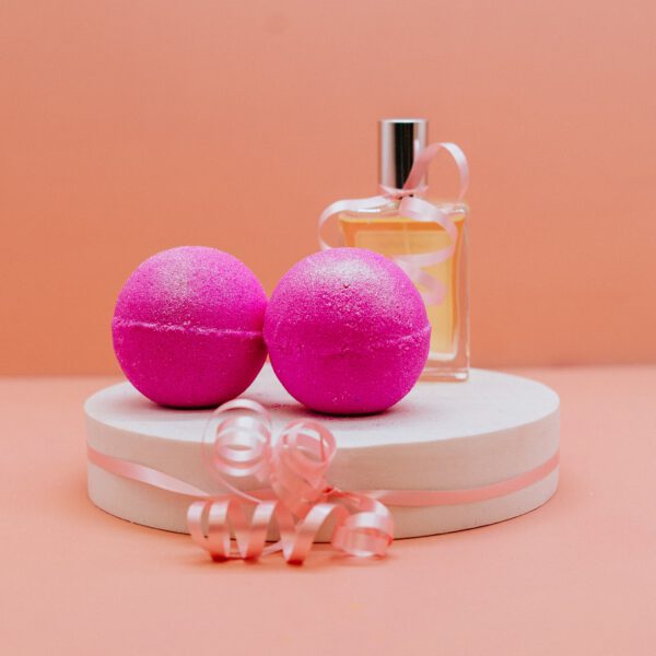 Belle Bath Bomb - Large 120g